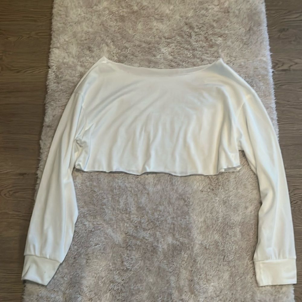 NWOT SHEIN white cropped off the shoulder tee. XS